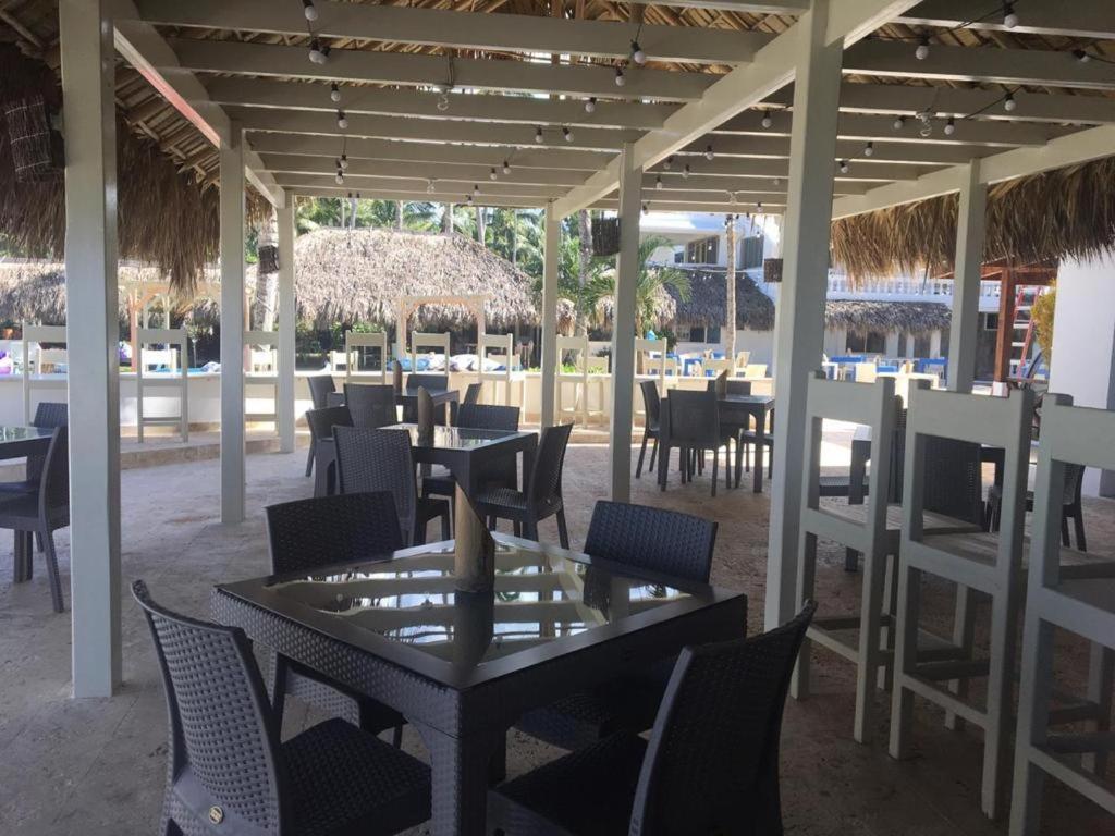 Hotel Bahia Punta Bonita Лас Терренас Экстерьер фото