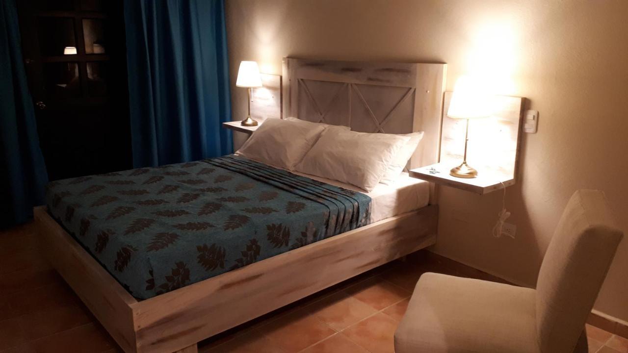 Hotel Bahia Punta Bonita Лас Терренас Экстерьер фото
